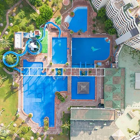 Vistas Al Mar Y Piscina Appartamento