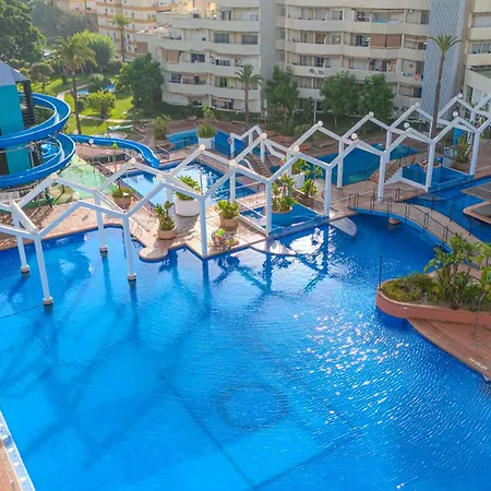 Vistas Al Mar Y Piscina Apartment